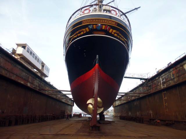 Stad Amsterdam op de werf