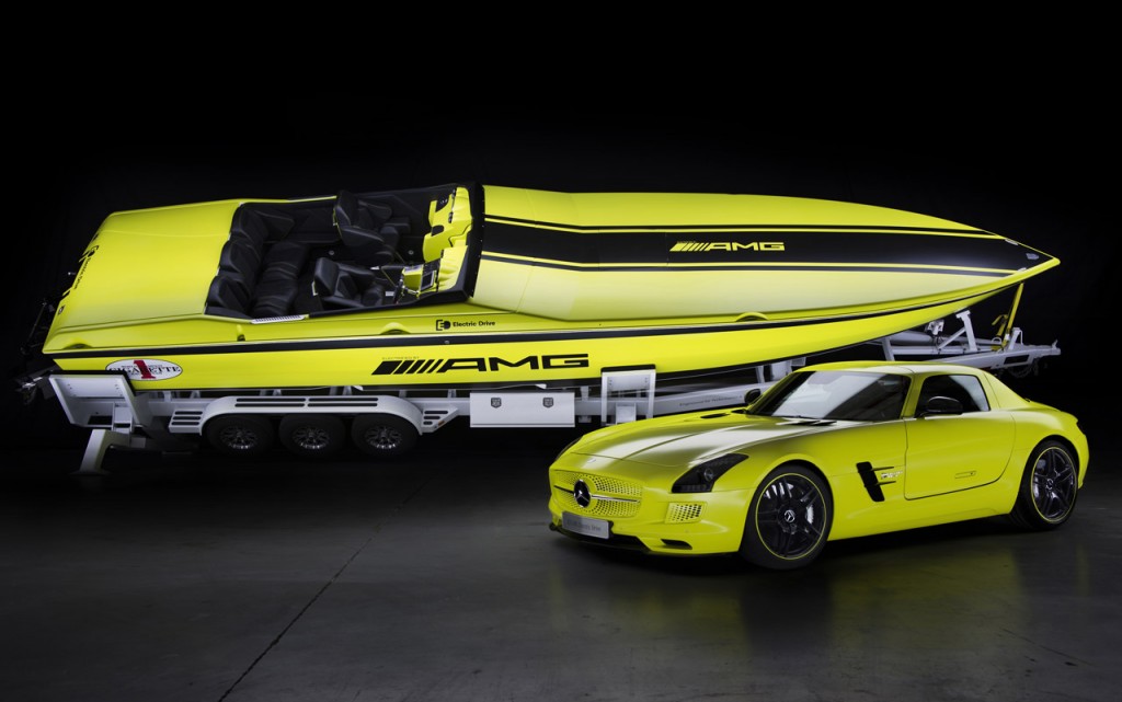 Mercedes-Benz Cigarette Boat AMG Electric Drive 2013