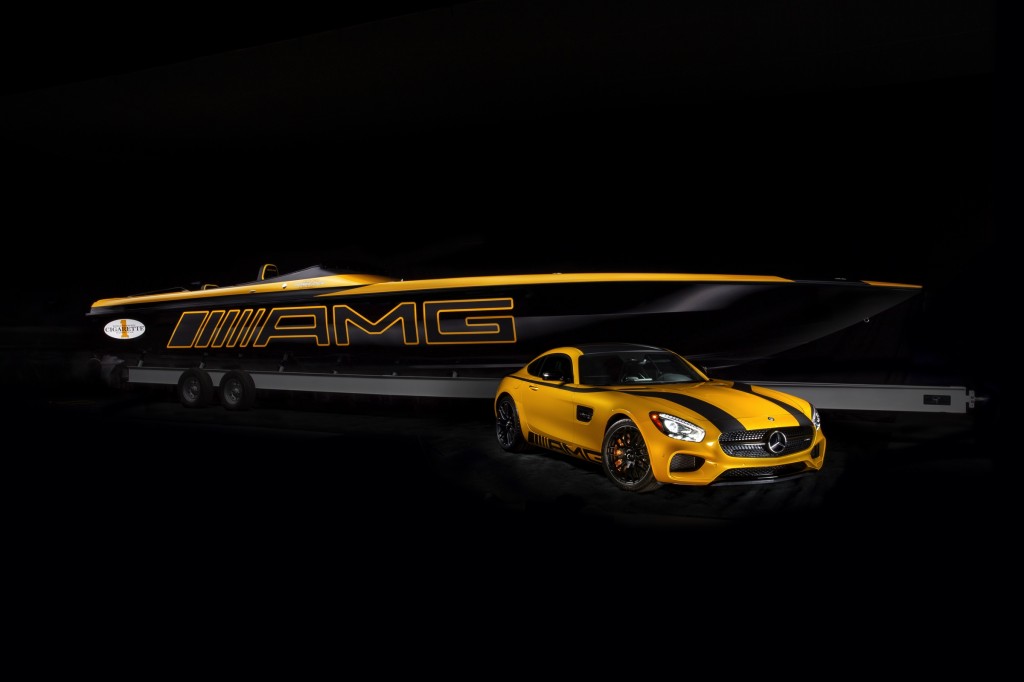 Mercedes-AMG GT S en Cigarette Racing 50 Marauder GT S Concept - Nautica