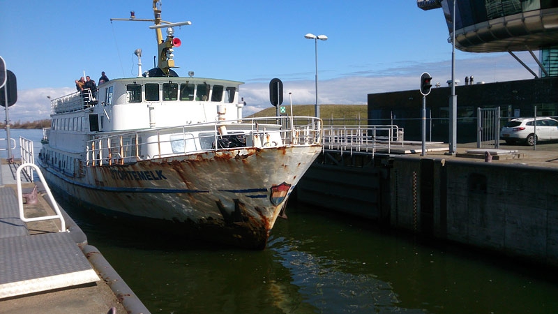 Stortemelk voor renovatie op reis van Terschelling naar Amsterdam